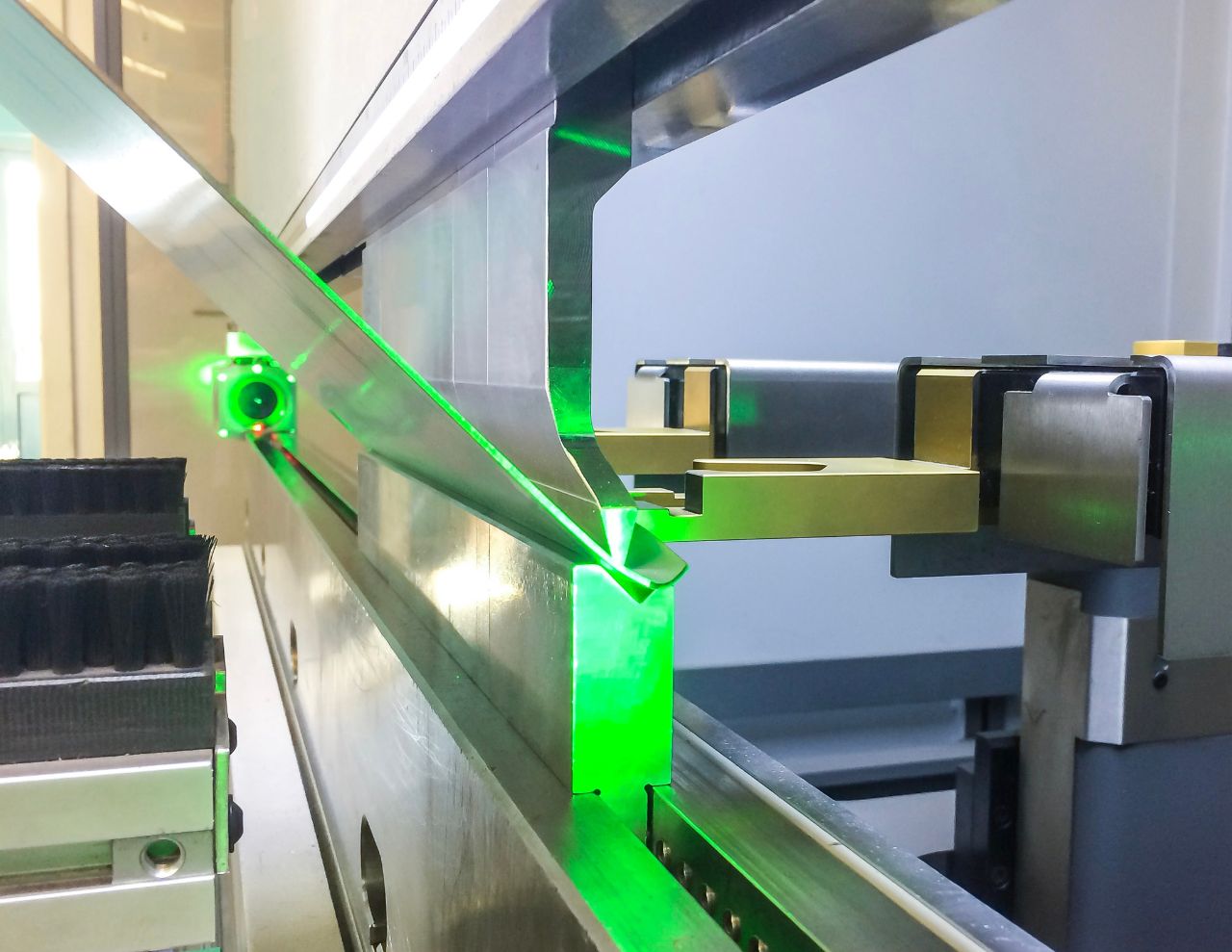 DOBRAS CNC